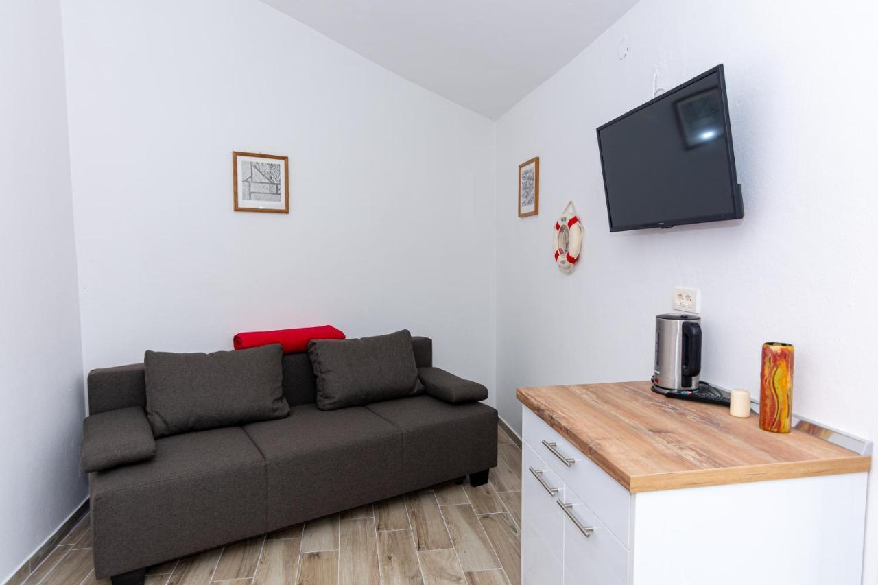 Apartment Plemic Паг Экстерьер фото
